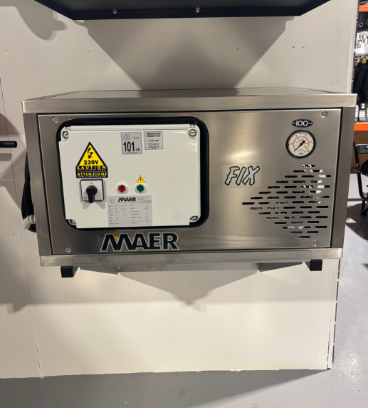 Wall Fix 21/200 - Three Phase S/S Wall Mounted Pressure Washer