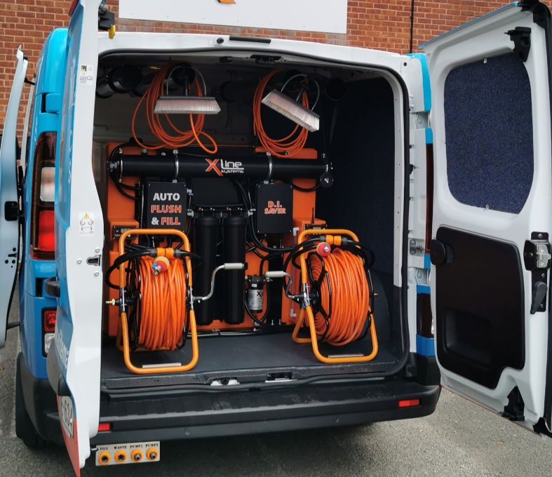 X Line 350L X-Tank System – Professional Water Fed Window Cleaning System